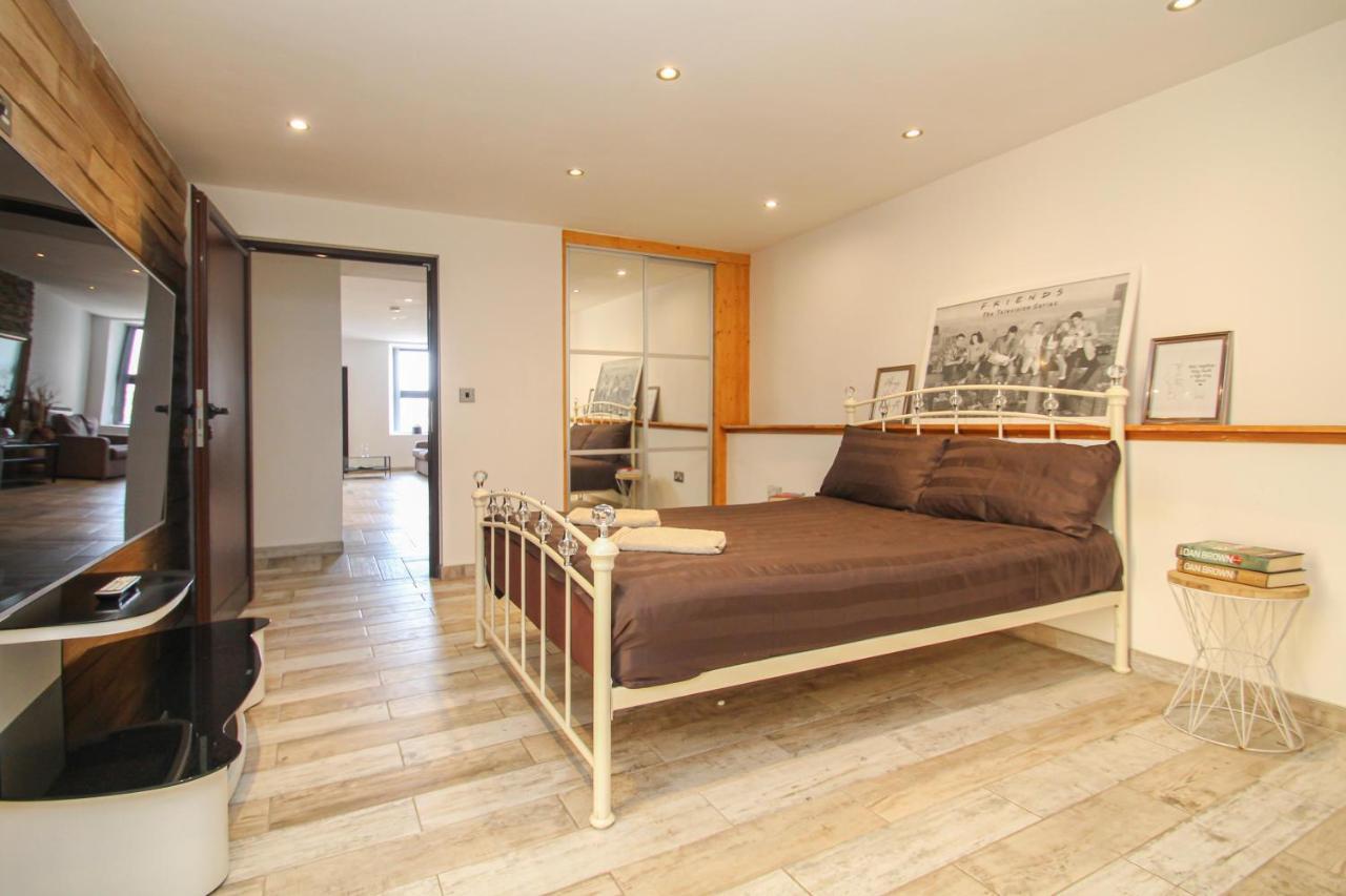 Апартаменты Lavish 2 Bed Sleeps 5 Near Lanark Carstairs Экстерьер фото
